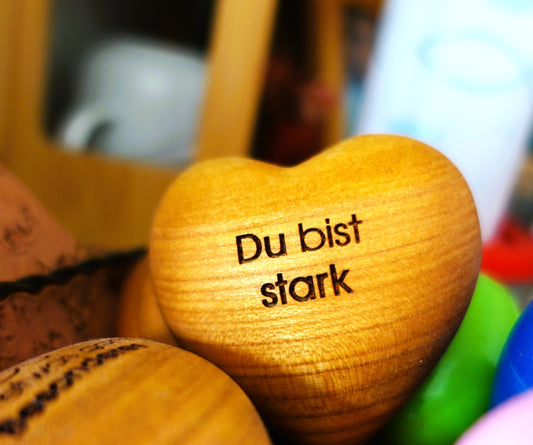 Thankgoods Holzherz Du bist stark - Thankgoods - Der herzliche Geschenkeshop!
