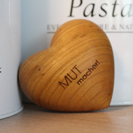 Thankgoods Handschmeichler Holzherz MUTmacher! an Pastadose