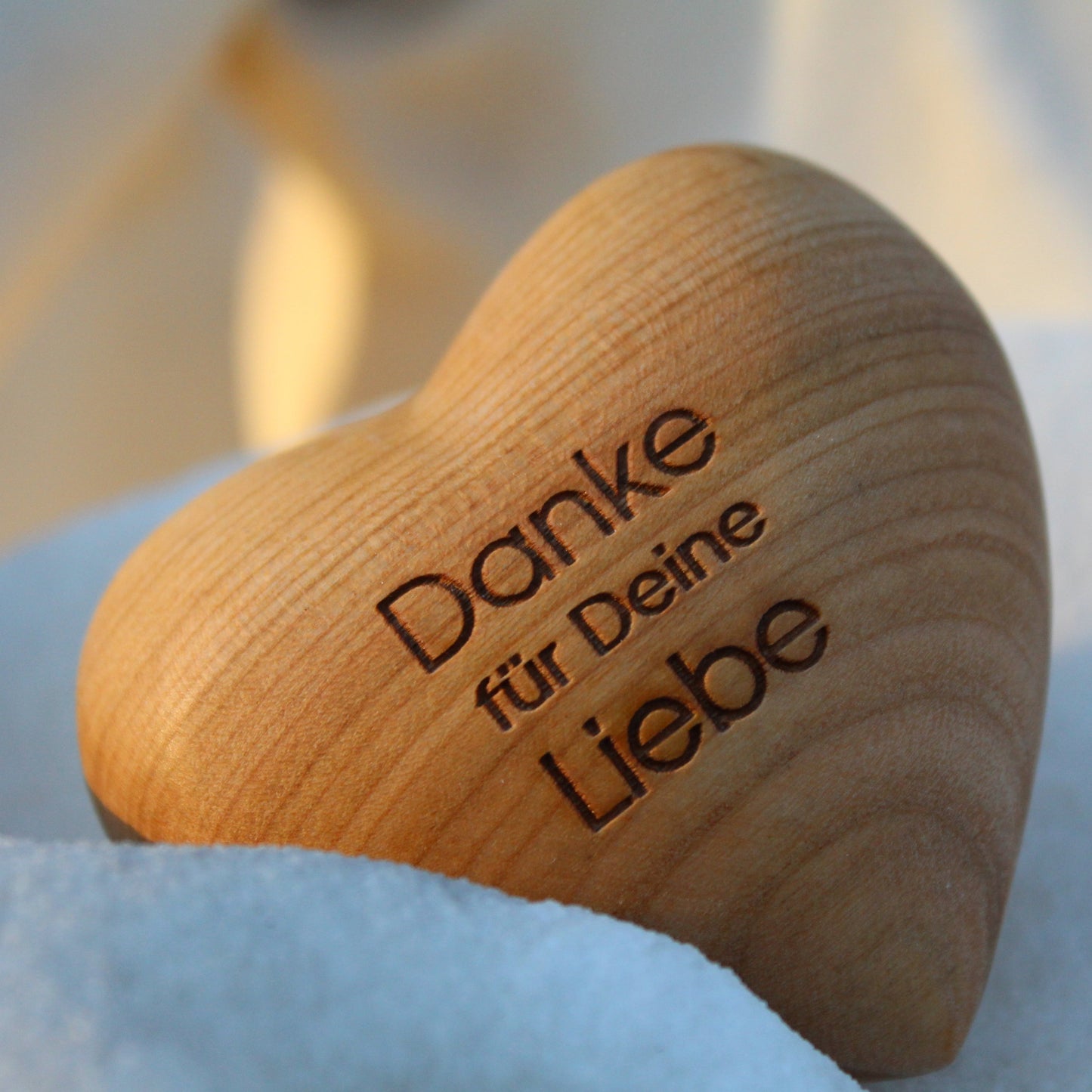 Thankgoods Holzherz Danke für Deine Liebe - Thankgoods - Der herzliche Geschenkeshop!