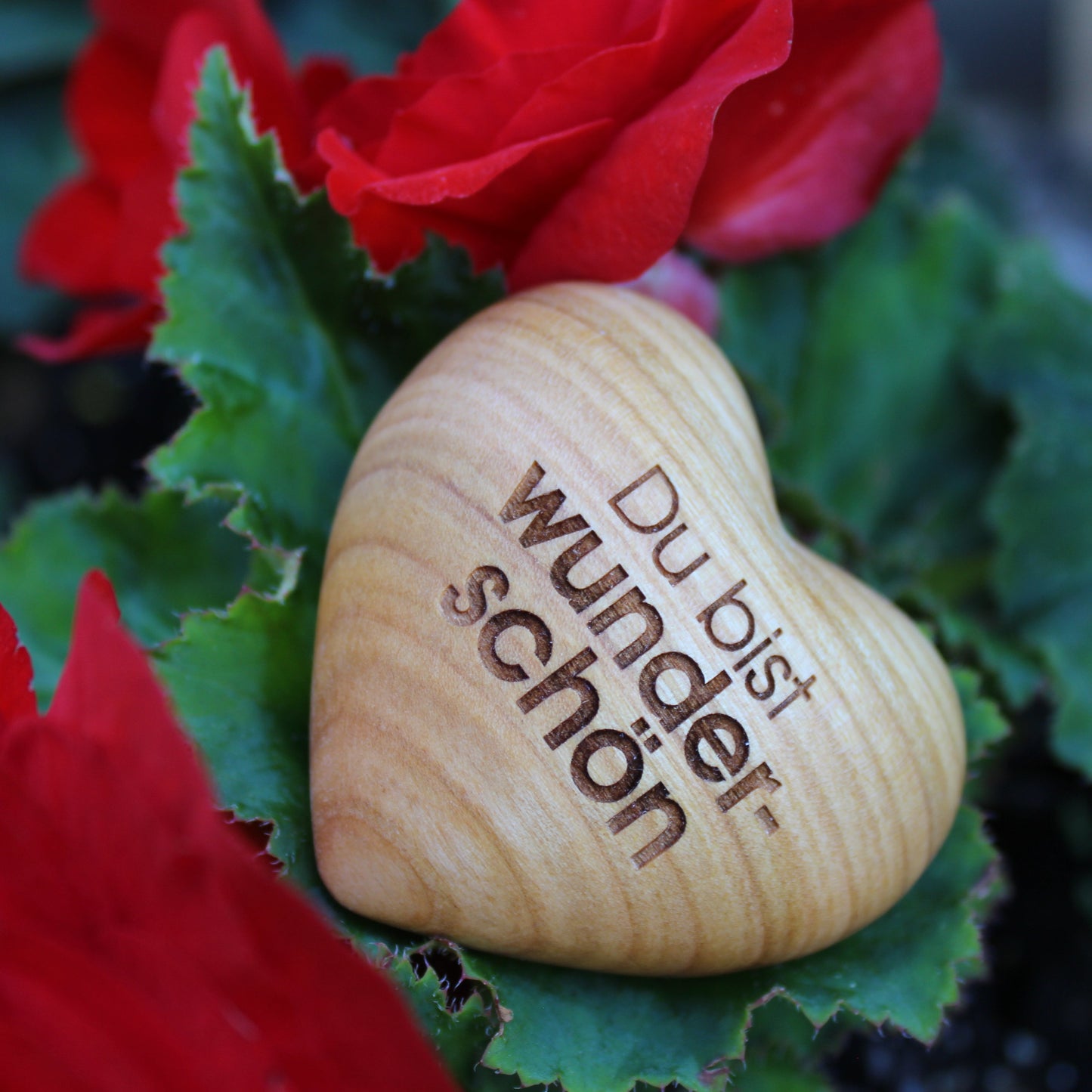 Thankgoods Holzherz Handschmeichler Du bist wunderschön