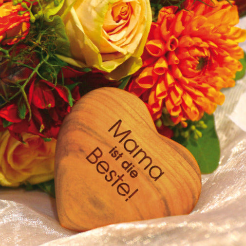 Thankgoods Holzherz Mama ist die Beste! - Thankgoods - Der herzliche Geschenkeshop!