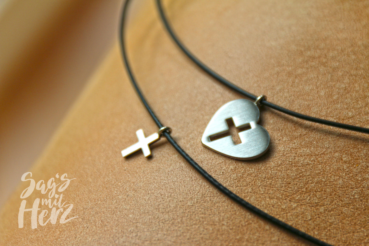 Thankgoods Freundschaft-Schmuckset Herz/Kreuz für 2 Menschen die Ihre Liebe auf eine ganz besondere Art teilen möchten!