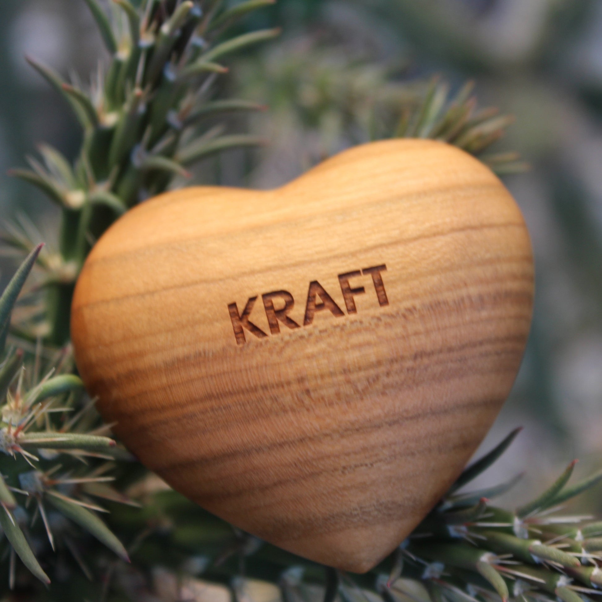 Thankgoods Handschmeichler Holzherz KRAFT