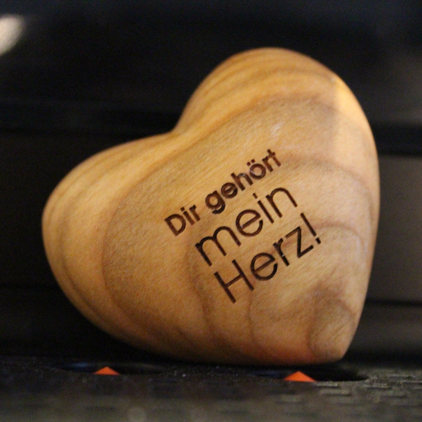 Thankgoods wooden heart 'My heart belongs to you!'