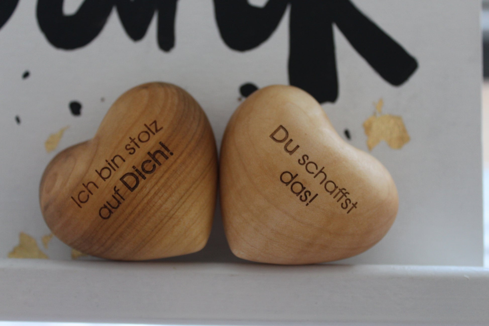 Thankgoods Holzherz Ich bin stolz auf Dich! als Geschenk für Sie und Ihn. Das Orginal! - Thankgoods - Der herzliche Geschenkeshop!