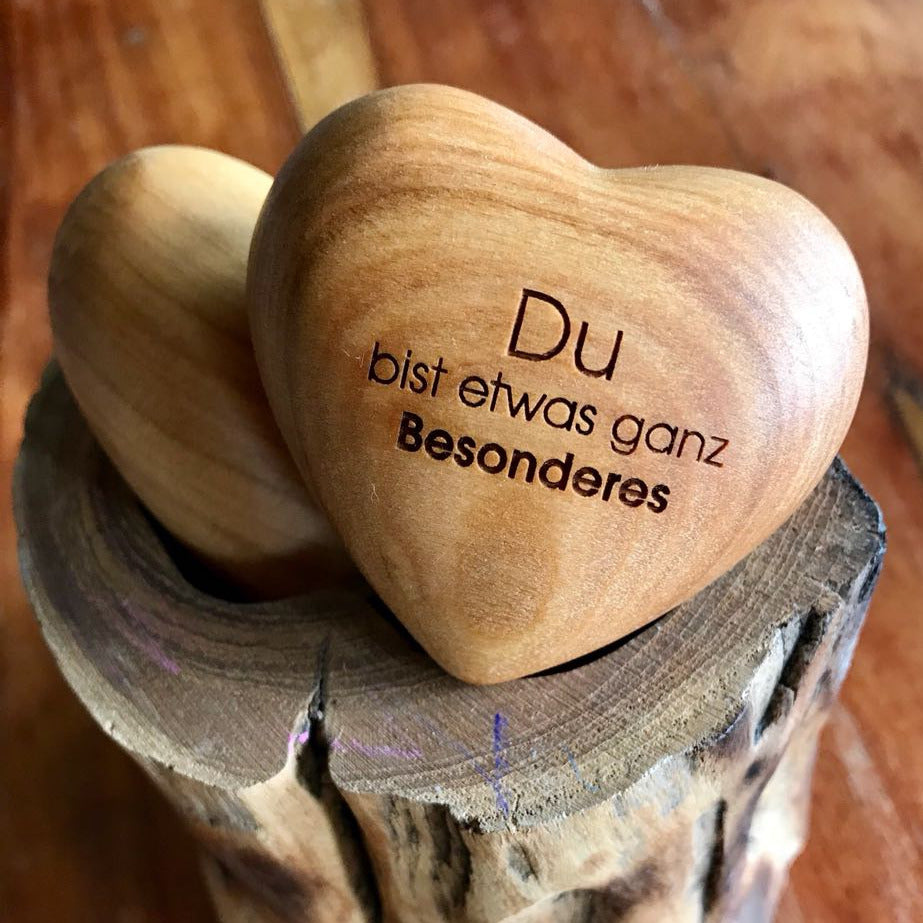 Thankgoods Handschmeichler Holzherz Du bist etwas ganz Besonders Holzstamm
